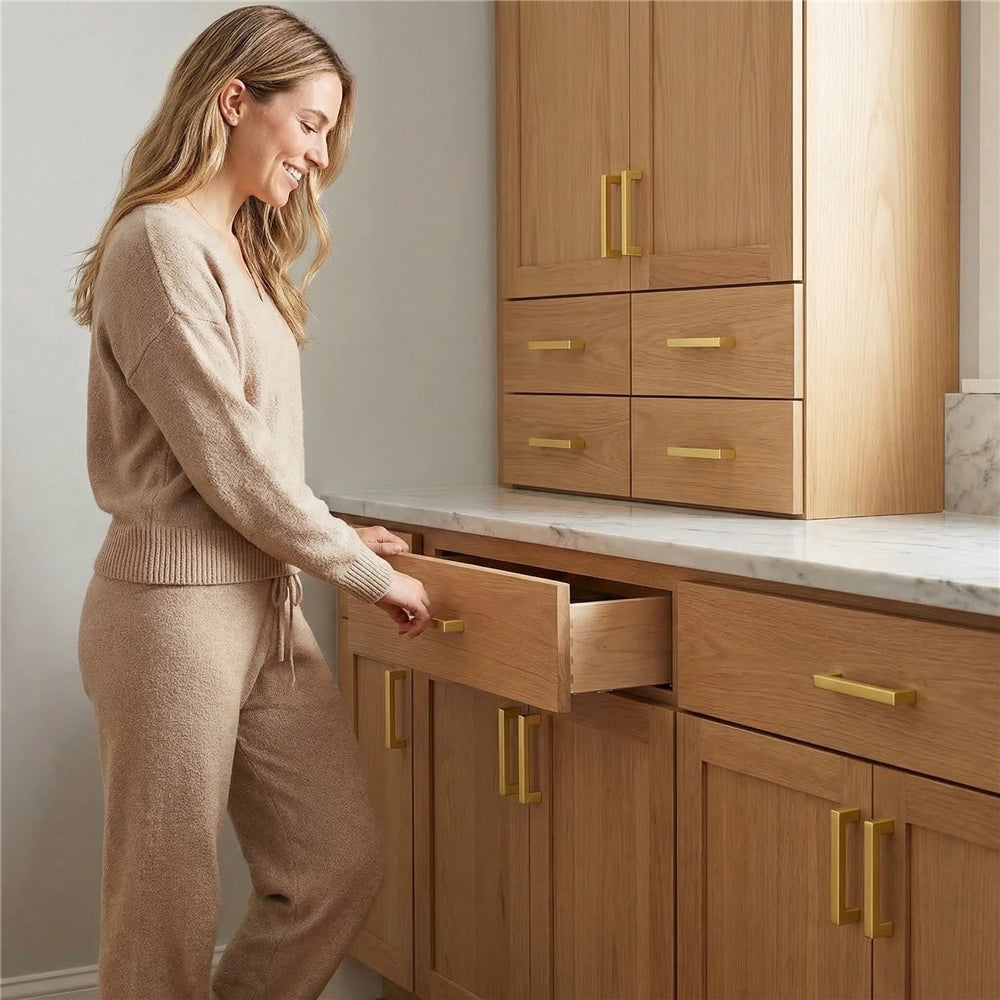 6 INCH(Center To Center) BRUSHED BRASS CABINET PULLS (Hole Center：6"(152mm))