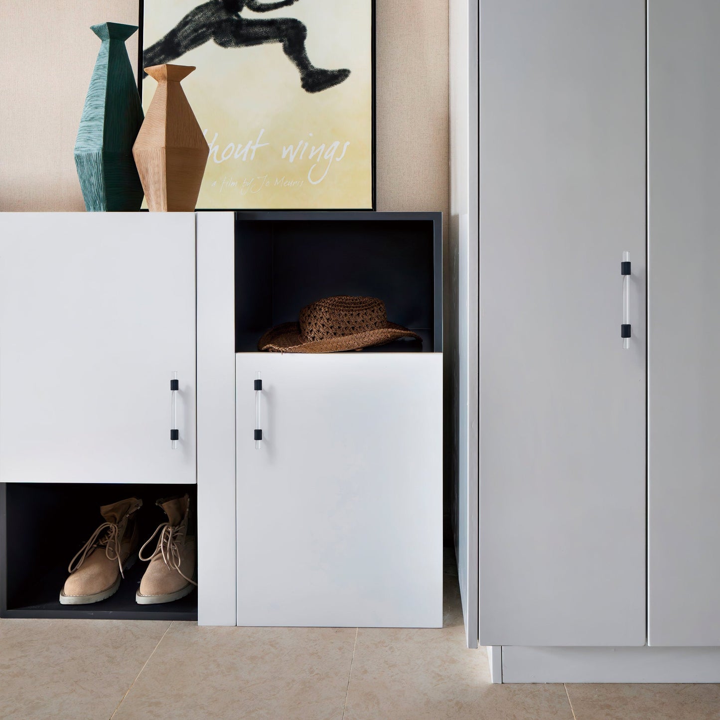 5 inch Hole Centers Cabinet Pulls, Clear Acrylic Drawer Handles, Black Finish with Zinc Alloy Base(128mm Hole Center)