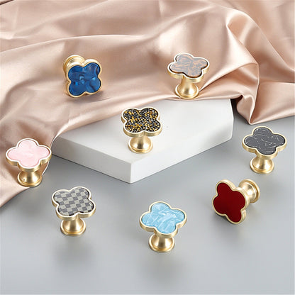 Four Leaf Clover Knobs，Zinc Alloy Cabinet Door Knobs，1.25"(32mm) Brass Door Knobs for Modern Home Décor (Four Leaf Clover-Diamond Series)
